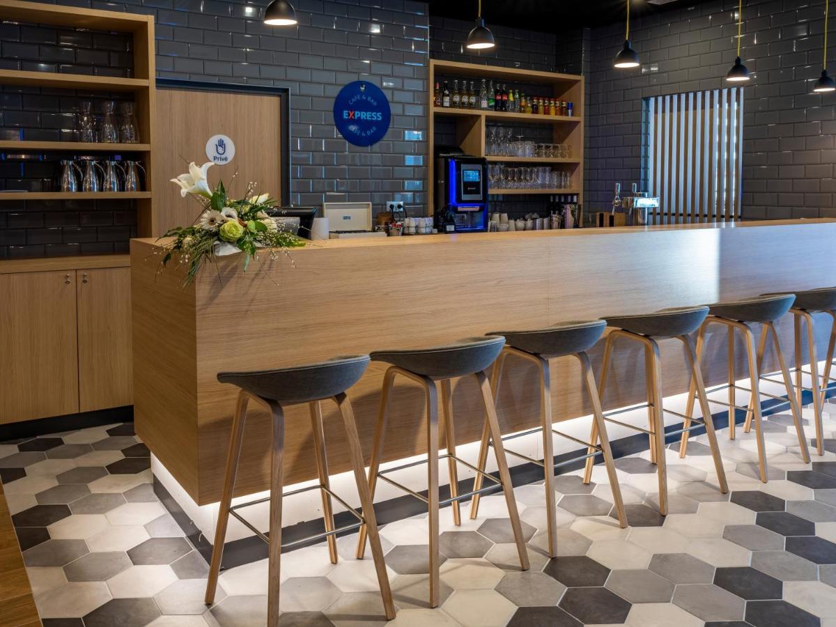 尼斯大阿里纳斯智选假日酒店 外观 照片